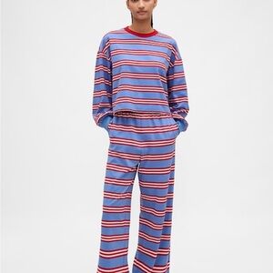 GAP matching set: Heavyweight cropped sweatshirt & Heavyweight straight pants